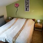 Zufic Apartment